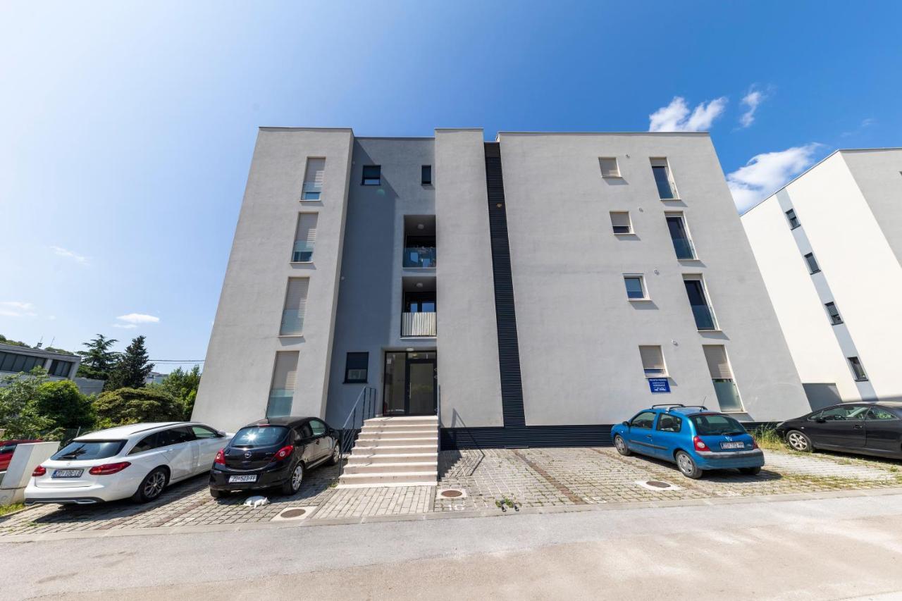 Lusea Apartment Задар Екстериор снимка